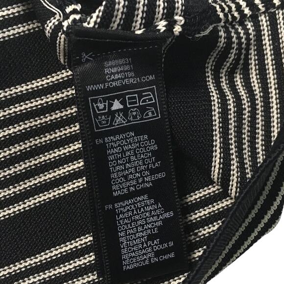 Forever 21 Skirt Black Cream Striped Knit Mini Bodycon Juniors M Career Work - Picture 5 of 7